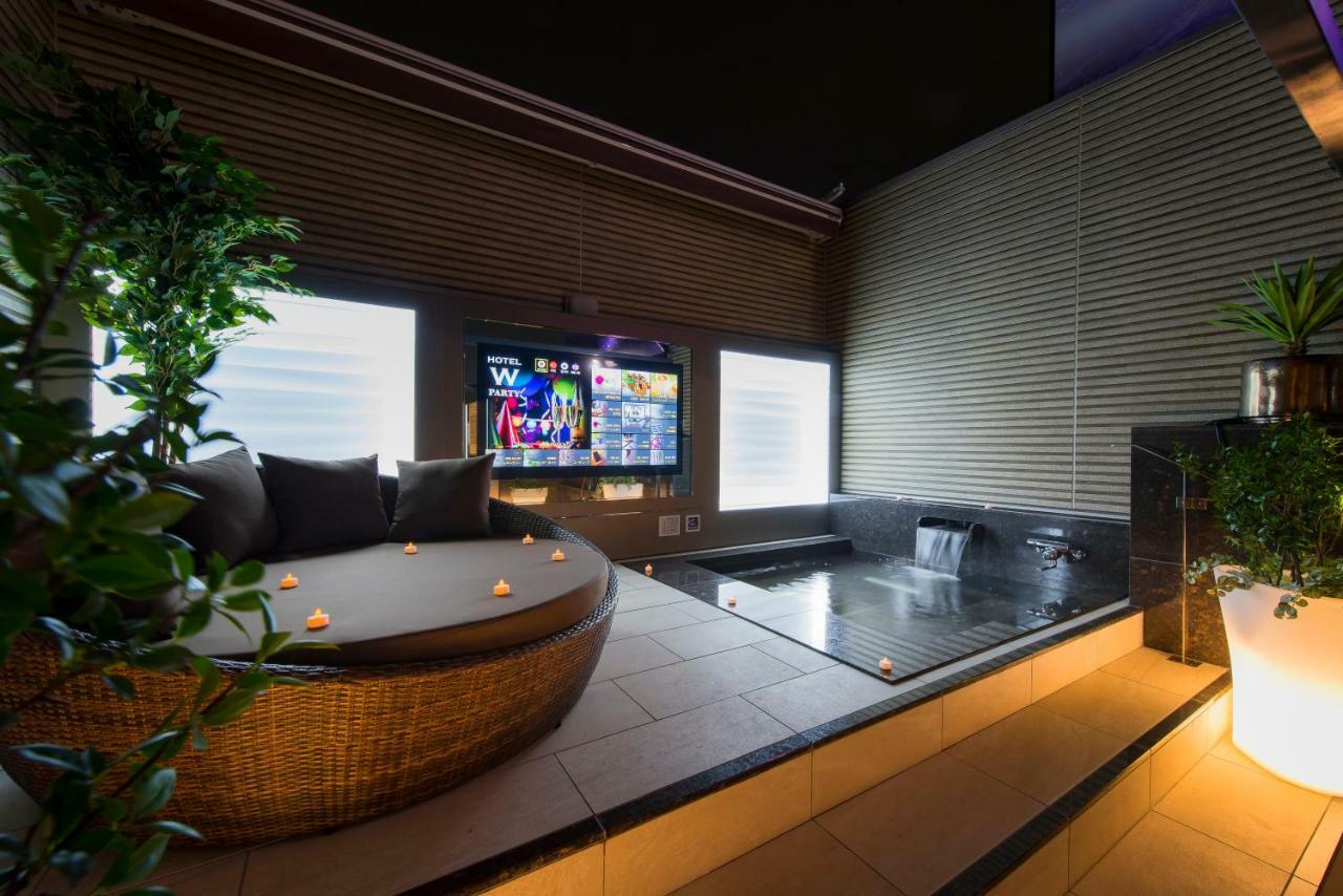 Hotel W-Party-W Group Hotels And Resorts- Kawaguchi  Bagian luar foto