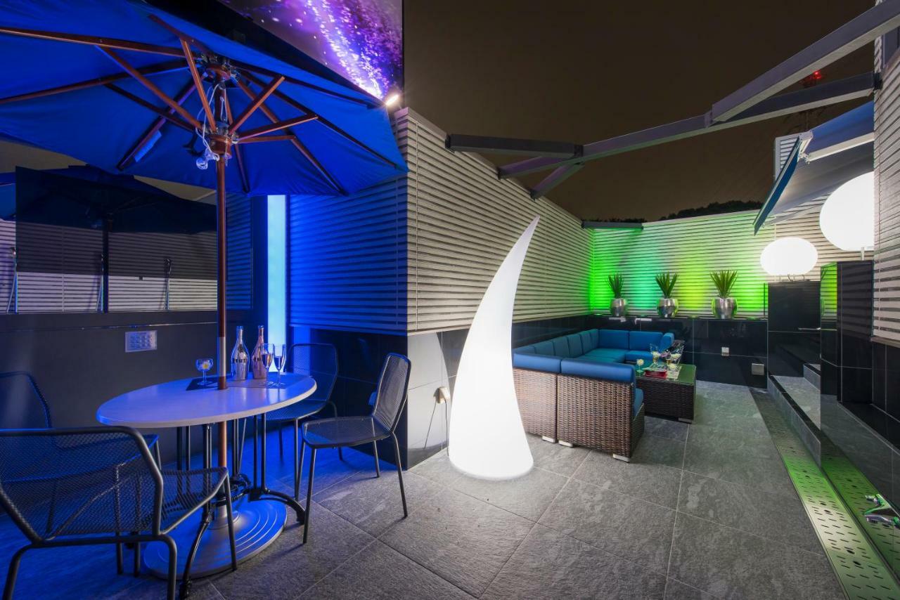 Hotel W-Party-W Group Hotels And Resorts- Kawaguchi  Bagian luar foto